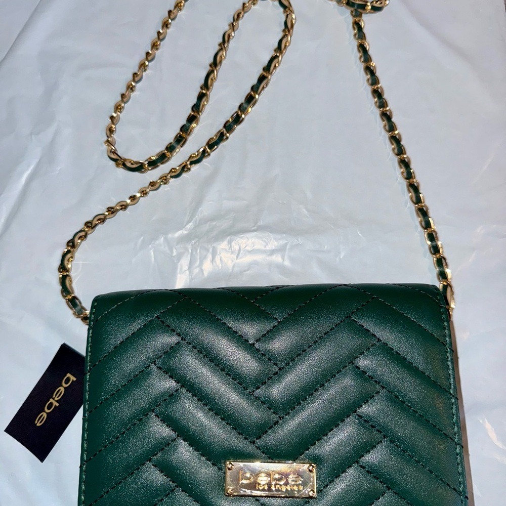 Bebe Sophia Crossbody Small Green Quilted Leather Gold Chain Bag WBE01-123 NWT